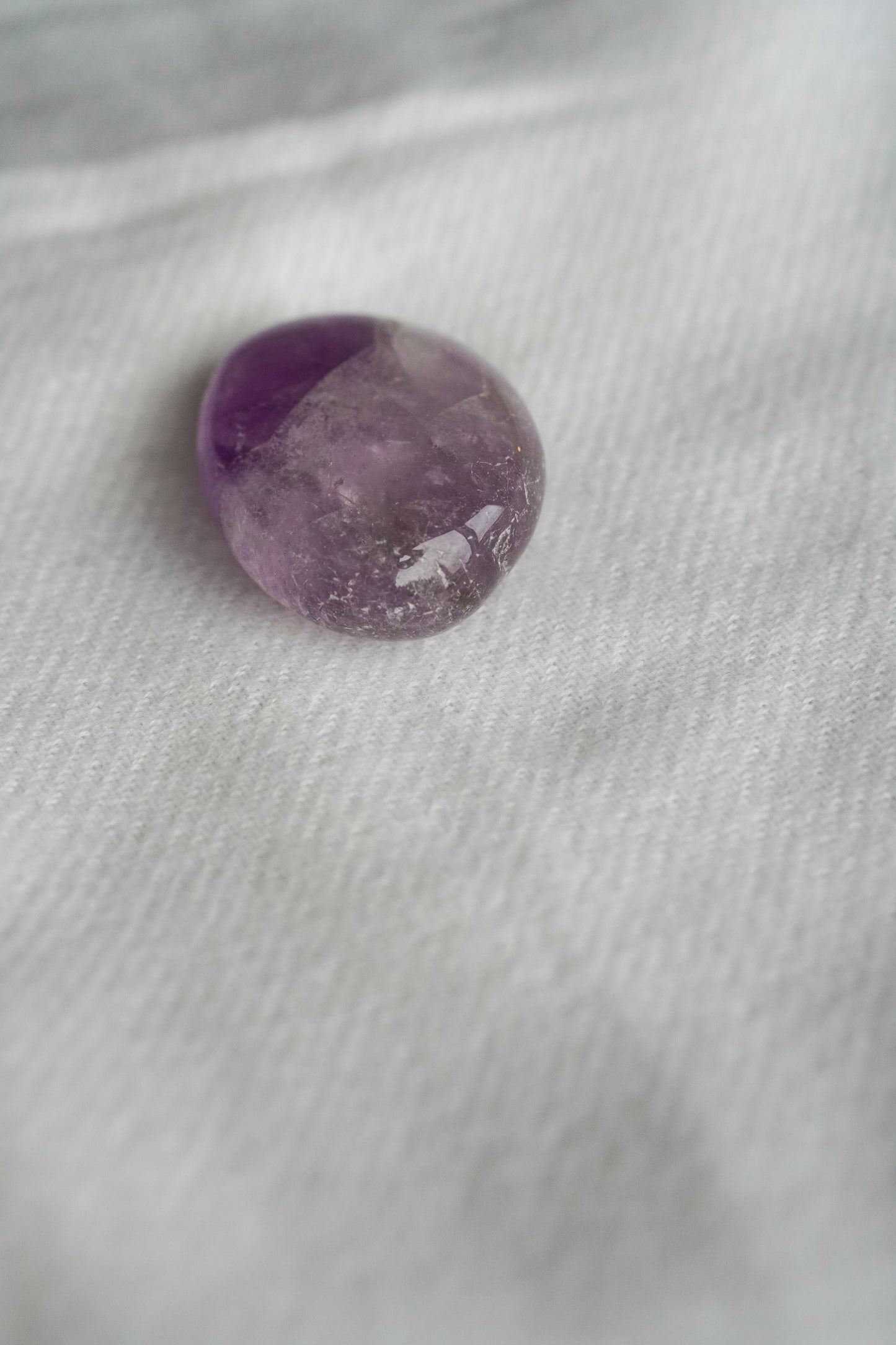 Amethyst handstone