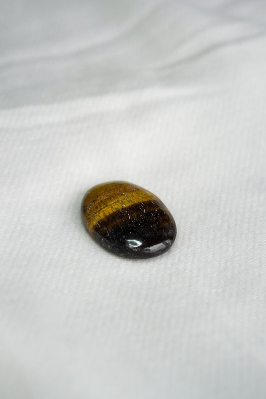 Tiger's eye pocket stone